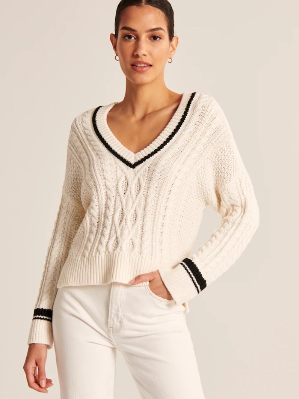 Abercrombie and Fitch Cable Knit V Neck Sweater